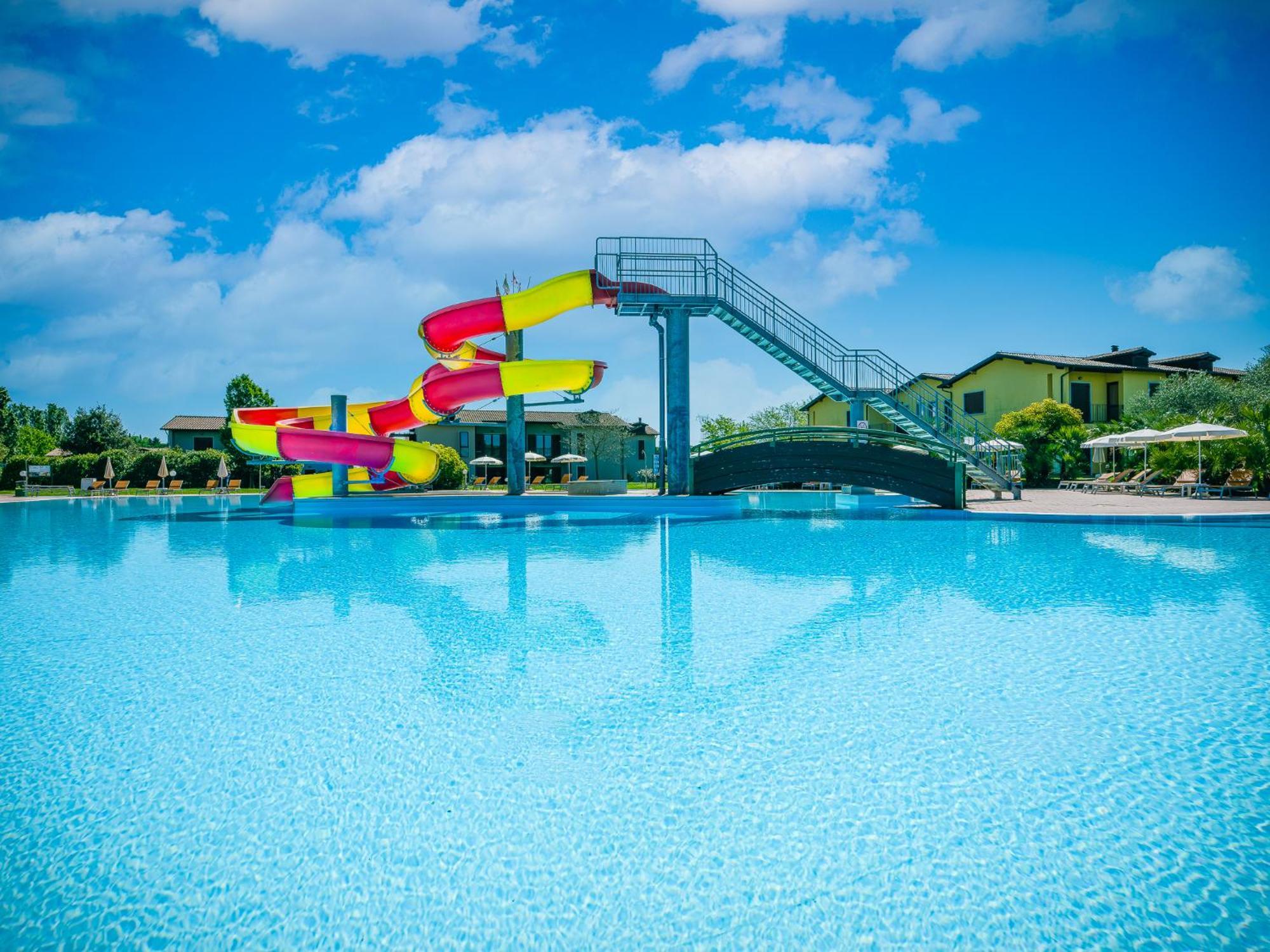 In 22083 Peschiera del Garda